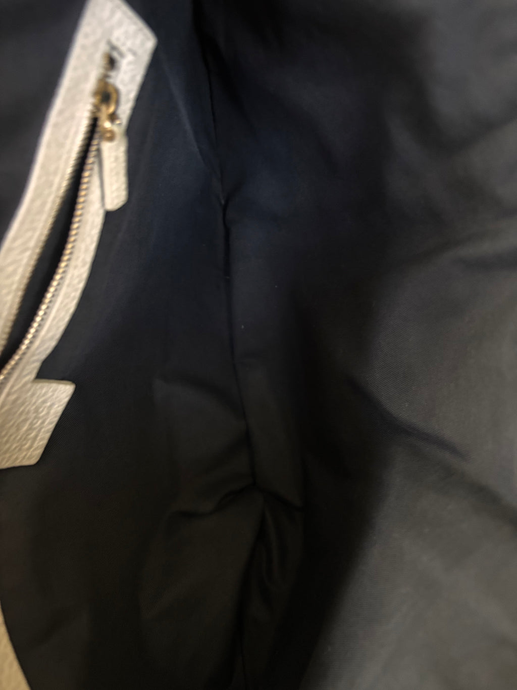 Gucci White Pebbled Leather Large Interlocking GG Hobo Shoulder Bag