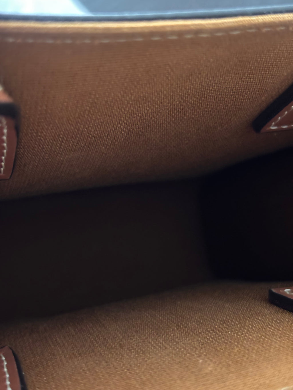GUCCI GG Canvas Chain Shoulder Bag