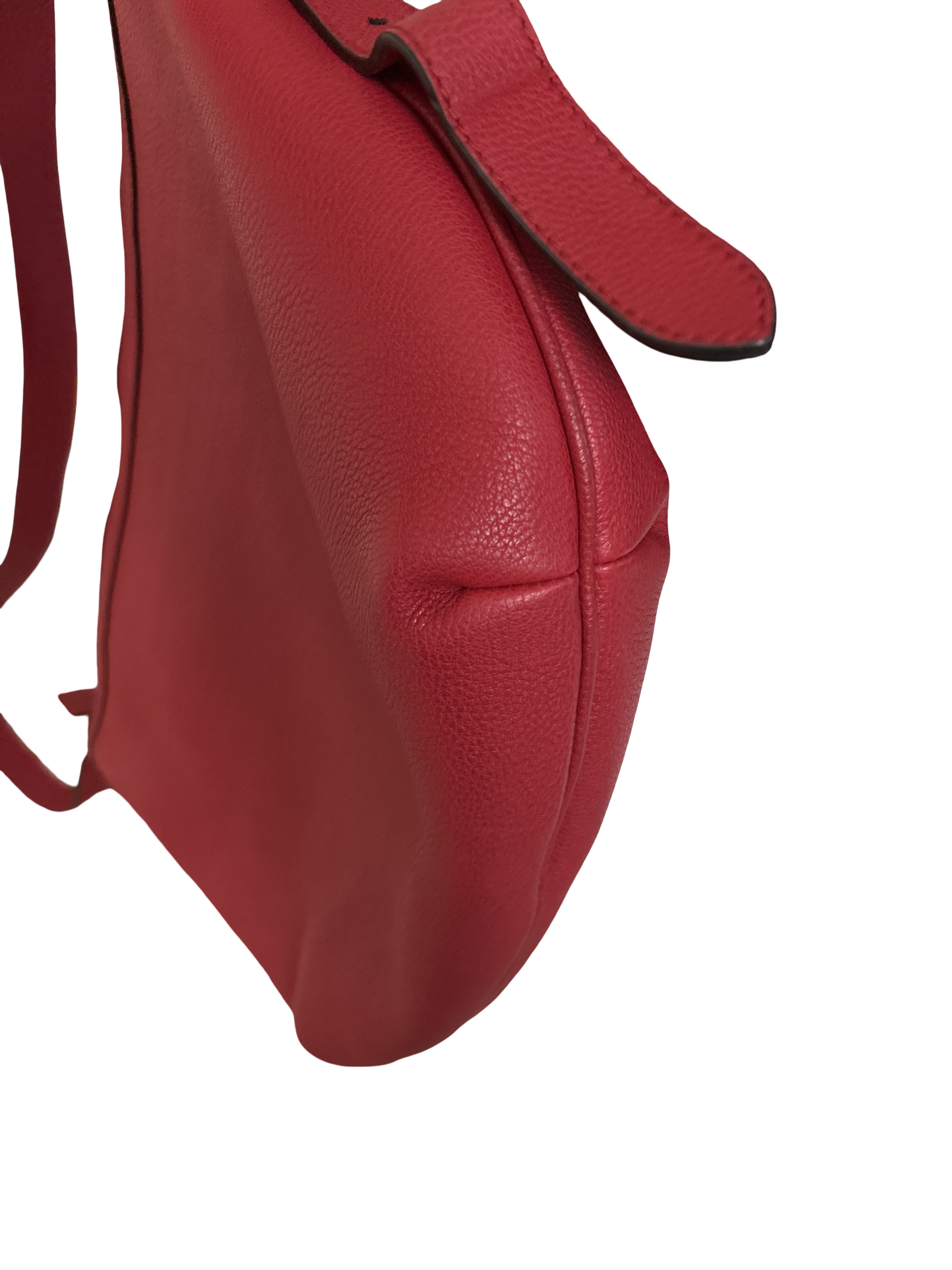 Authentic Gucci Red Leather Vintage Logo Shoulder/Shoulder Bag